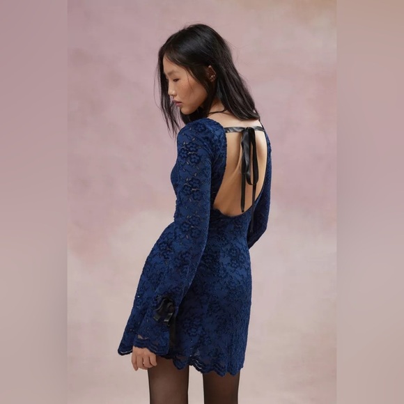 Kimchi Blue Frankie Lace Long Sleeve Mini Dress Medium - Picture 2 of 11